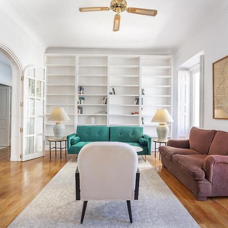 Apartamento Paseo Del Prado II En Madrid Exterior photo
